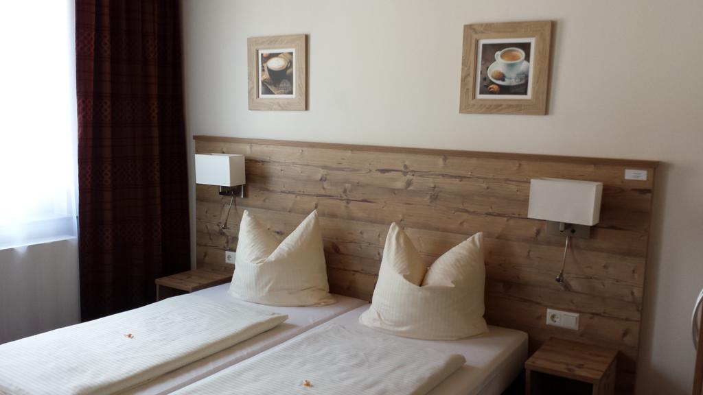 Hotel Alte Krone Tübingen Szoba fotó